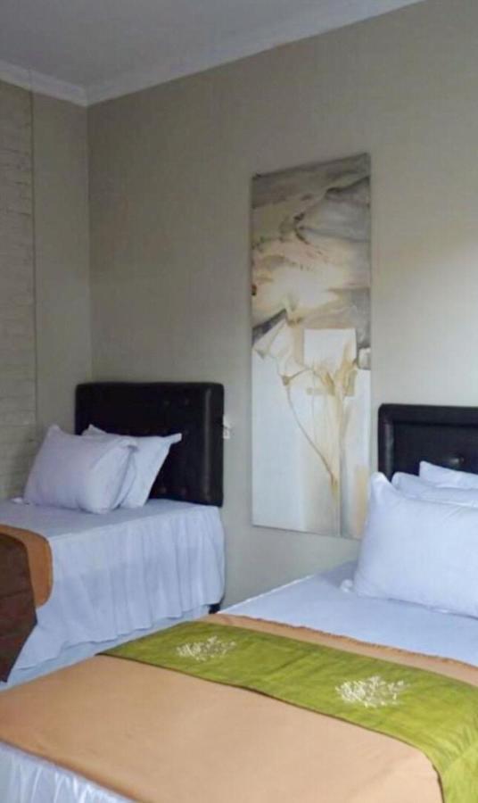 Argya Guesthouse Yogyakarta Luaran gambar